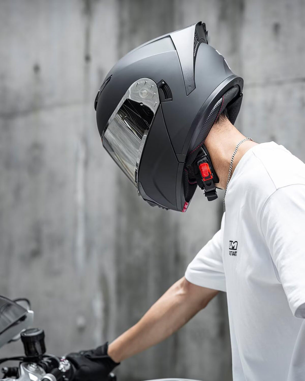 Modular Motorcycle Helmet M6043